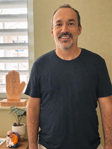 Timothy Poggioli praticien Manupuncture